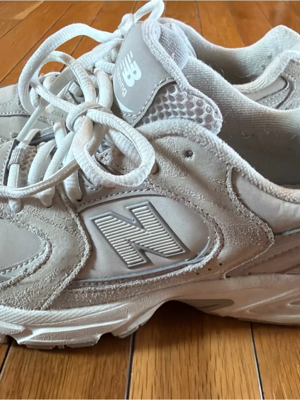 New Balance 530 Tennis Shoes Sneakers Youth Unisex Sz Girl Boy 4 GR530KE Grey - Picture 2 of 9